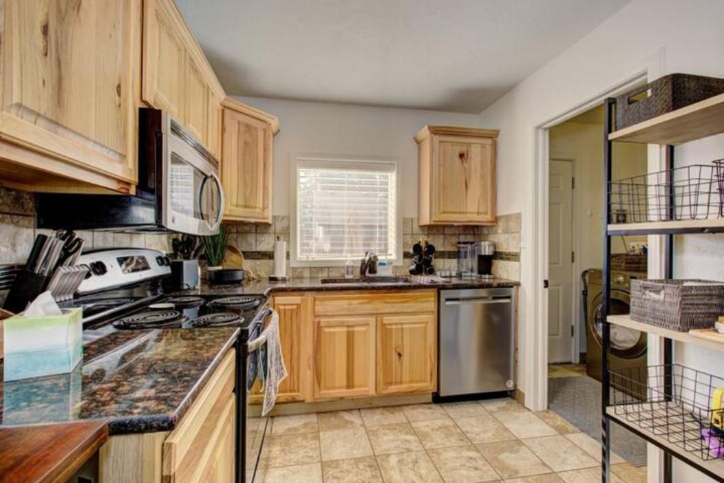 Home Sweet Idahome, Feels Like Home With All The Decor You Wish You Could Afford King Bed In Master, Fully Fenced Dog Friendly Yard, A Few Blocks From Bsu And Downtown Boise, Your Perfect Stay! Экстерьер фото