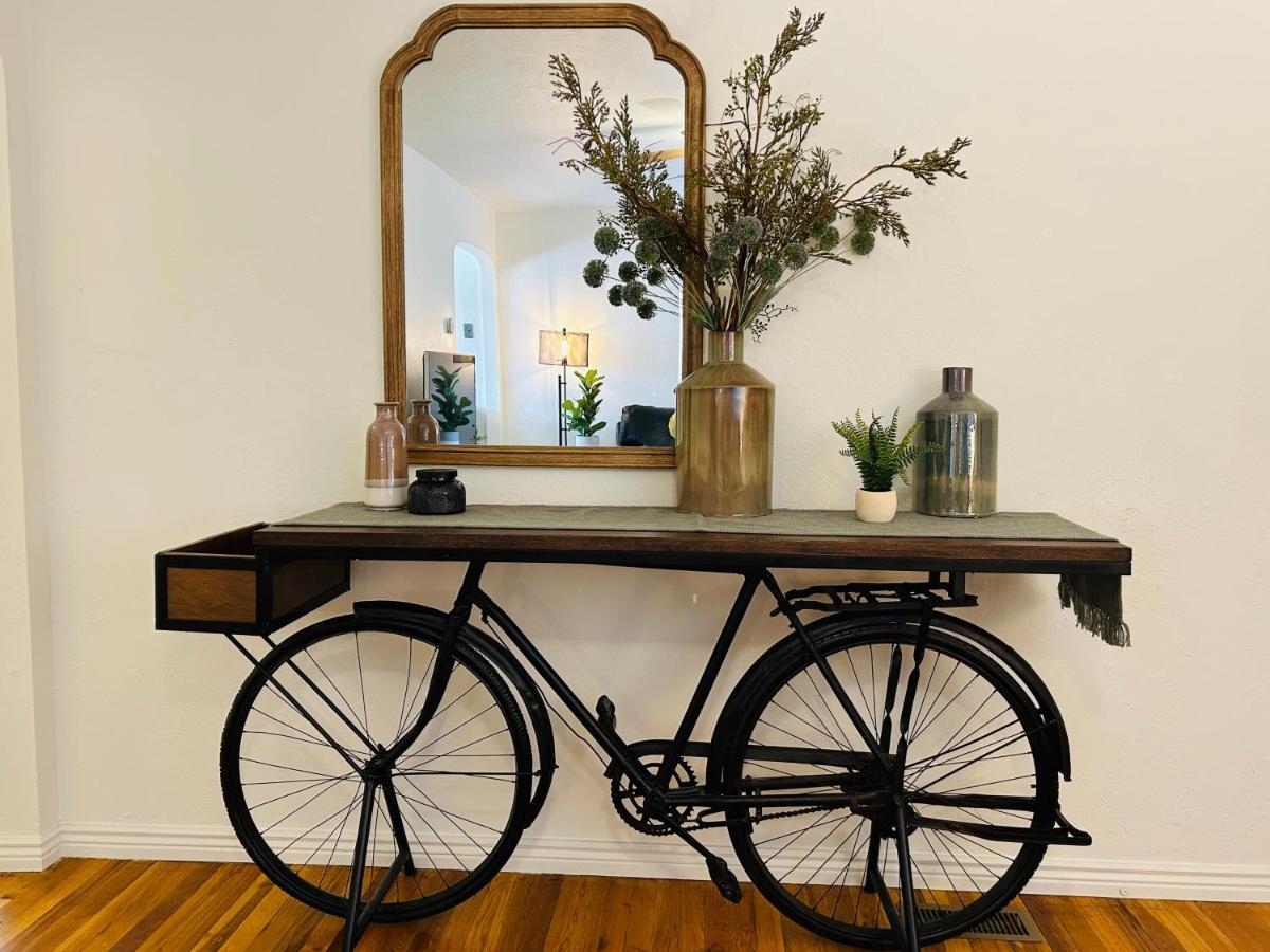 Home Sweet Idahome, Feels Like Home With All The Decor You Wish You Could Afford King Bed In Master, Fully Fenced Dog Friendly Yard, A Few Blocks From Bsu And Downtown Boise, Your Perfect Stay! Экстерьер фото